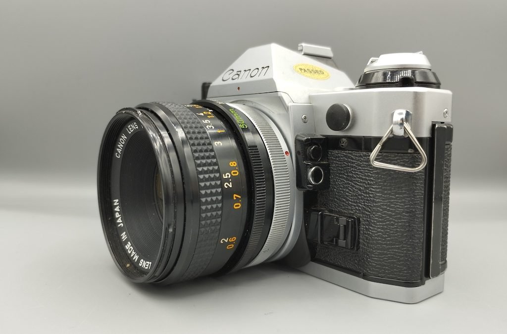 Canon AE-1 : Pourquoi est-il si populaire ?